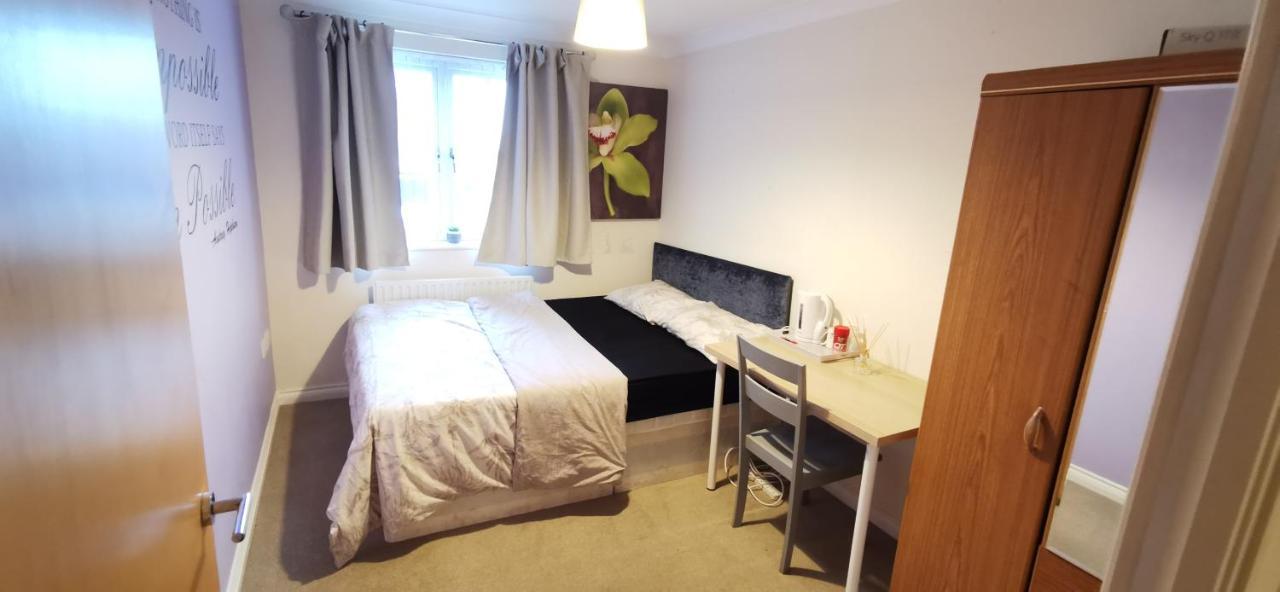 Lovely Spacious Big Room With Private Bathroom Watford  Exteriér fotografie